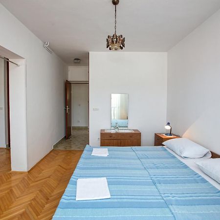 Apartments And Rooms By The Sea Tisno, Murter - 5128 Room photo