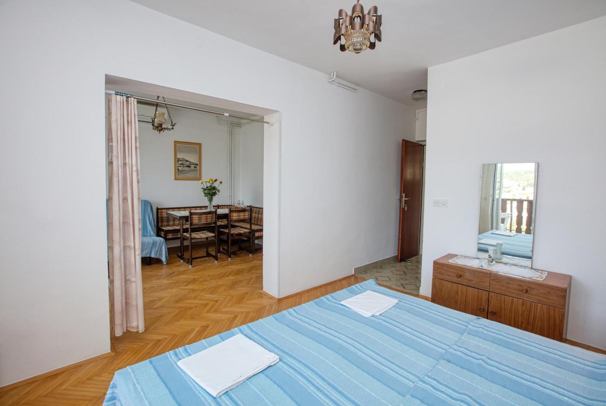 Apartments And Rooms By The Sea Tisno, Murter - 5128 Room photo